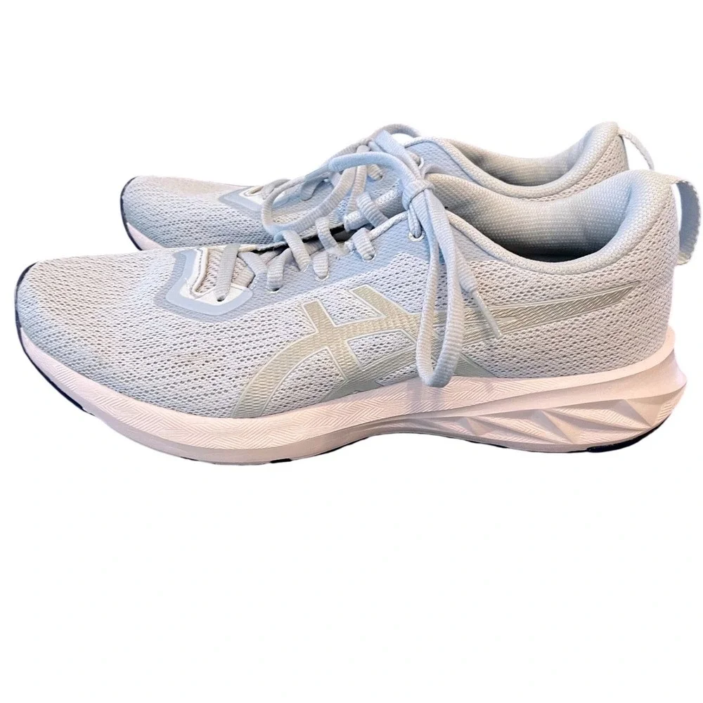 ASICS Womens Size 10 Versablast 2 Soft Sky Blue Silver - Picture 2 of 8